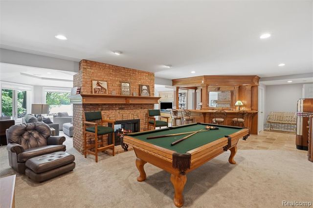 5483 Lake Ridge Drive, Brighton, MI 48116