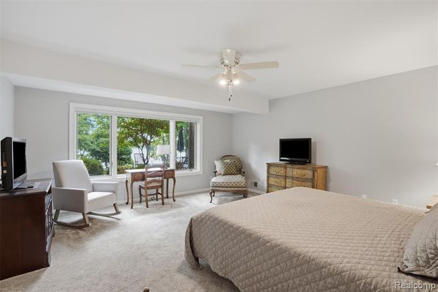 5483 Lake Ridge Drive, Brighton, MI 48116