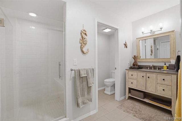 5483 Lake Ridge Drive, Brighton, MI 48116