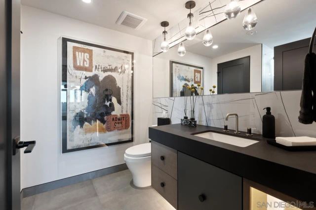 1240 India 2306, San Diego, CA 92101