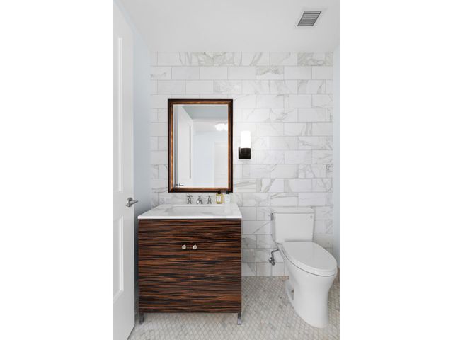 220 E 20TH Street PH, New York City, NY 10003