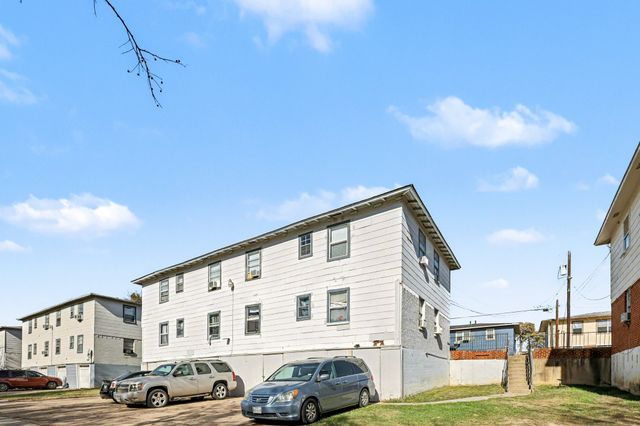2248 Riverview Drive A-D, Irving, TX 75060