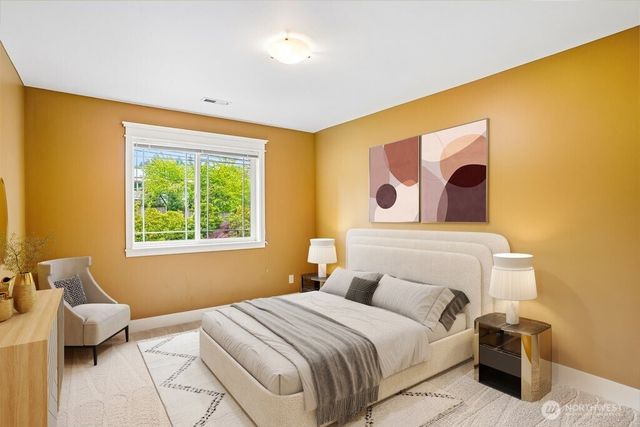 13128 SE Newport Way, Bellevue, WA 98006
