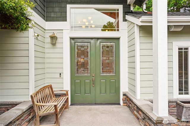 13128 SE Newport Way, Bellevue, WA 98006
