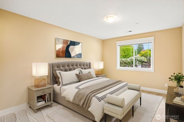 13128 SE Newport Way, Bellevue, WA 98006