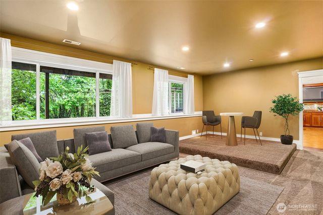13128 SE Newport Way, Bellevue, WA 98006