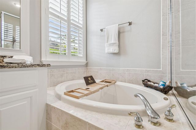 10418 APPLECROSS LANE, Tampa, FL 33626