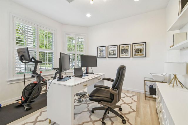 10418 APPLECROSS LANE, Tampa, FL 33626