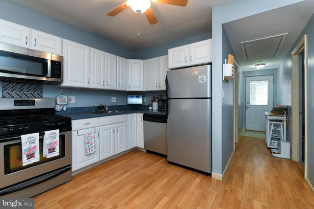 322 W WASHINGTON ST, Paulsboro, NJ 08066