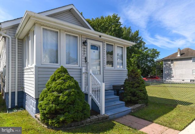 322 W WASHINGTON ST, Paulsboro, NJ 08066