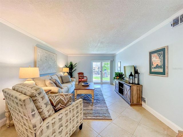 2687 WOODETTE DR B, Dunedin, FL 34698