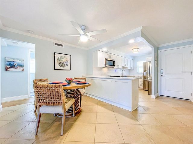 2687 WOODETTE DR B, Dunedin, FL 34698
