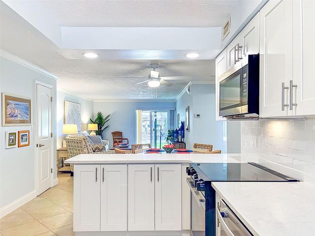 2687 WOODETTE DR B, Dunedin, FL 34698