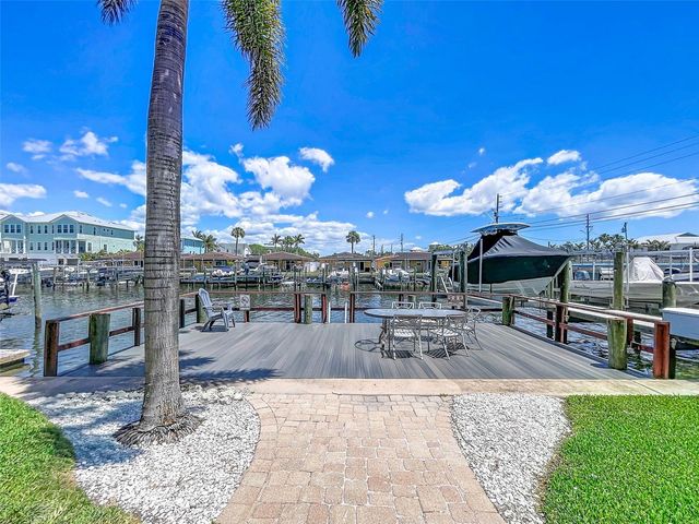 2687 WOODETTE DR B, Dunedin, FL 34698