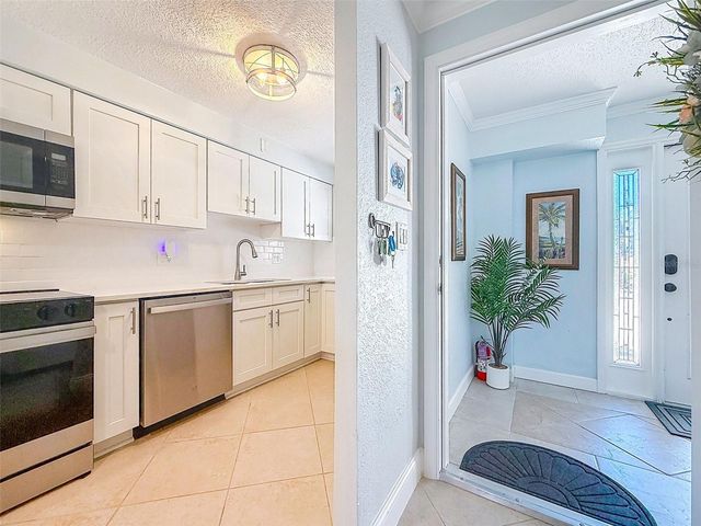 2687 WOODETTE DR B, Dunedin, FL 34698