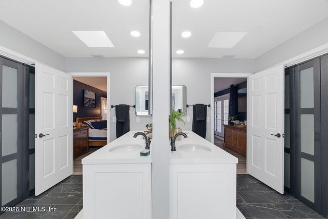 8179 WOODPECKER Trail, Jacksonville, FL 32256