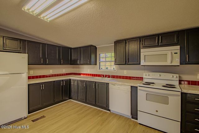 181 Aberdeen Lane, Jacksonville, NC 28540