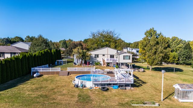 6338 Thicket Lane, Cherry Valley, IL 61016