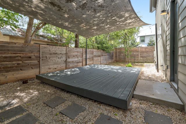602 Irma DR 2, Austin, TX 78752
