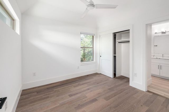 602 Irma DR 2, Austin, TX 78752