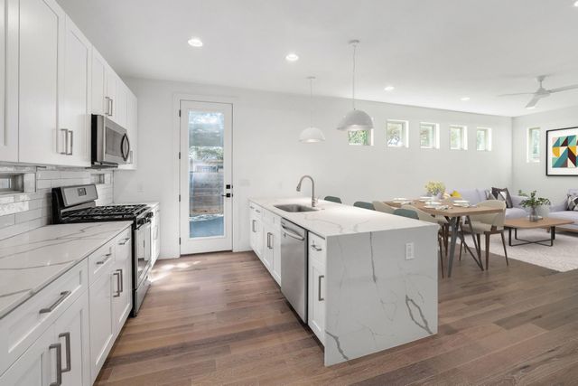 602 Irma DR 2, Austin, TX 78752