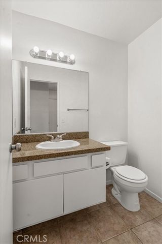 832 Chelsea Court, Simi Valley, CA 93065