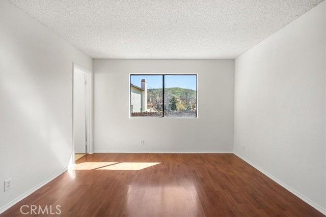 832 Chelsea Court, Simi Valley, CA 93065