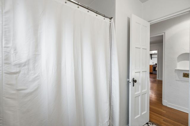 501 Laguna Boulevard SW, Albuquerque, NM 87104