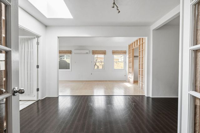 501 Laguna Boulevard SW, Albuquerque, NM 87104