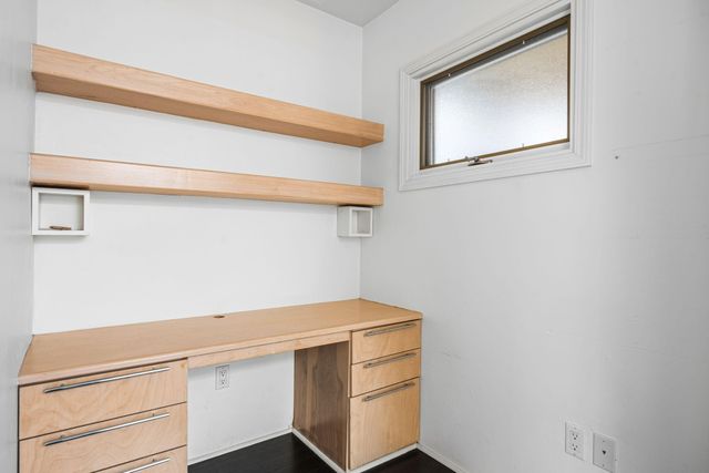 501 Laguna Boulevard SW, Albuquerque, NM 87104