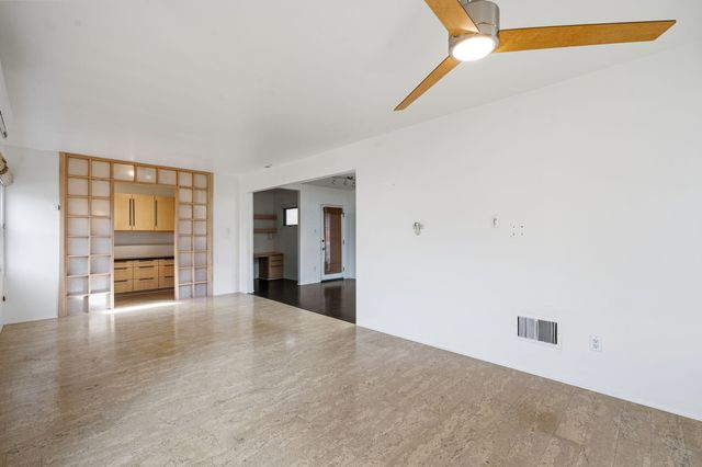 501 Laguna Boulevard SW, Albuquerque, NM 87104