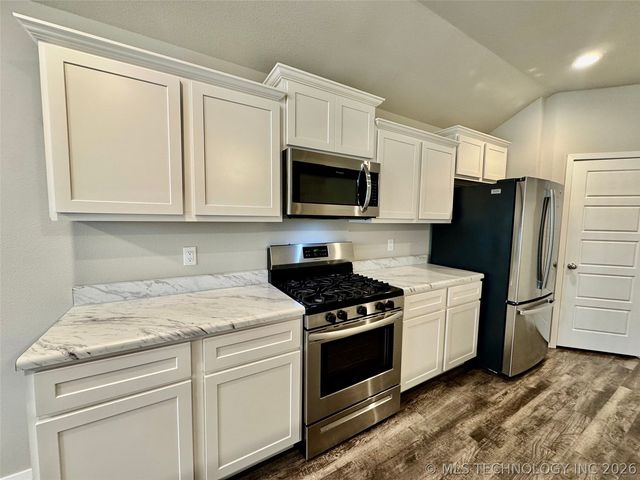 14236 N 73rd East Avenue, Collinsville, OK 74021