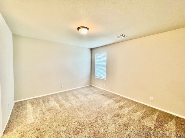14236 N 73rd East Avenue, Collinsville, OK 74021