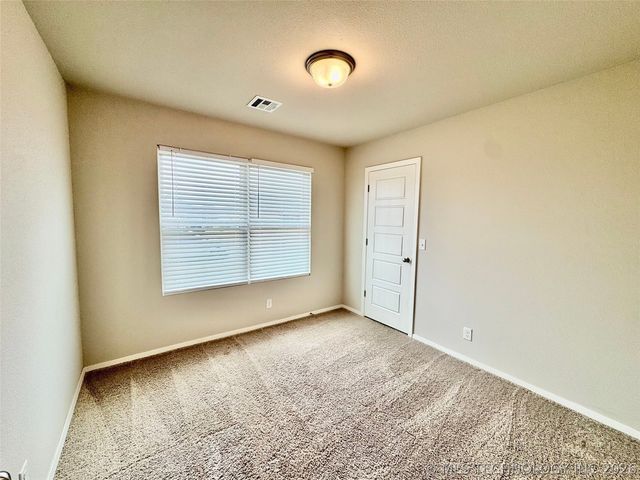14236 N 73rd East Avenue, Collinsville, OK 74021