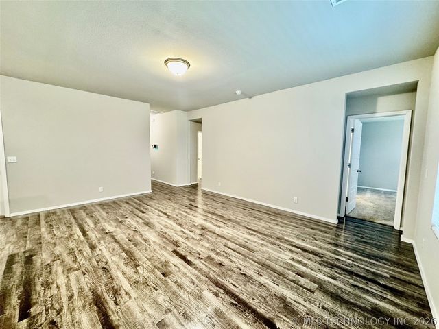 14236 N 73rd East Avenue, Collinsville, OK 74021