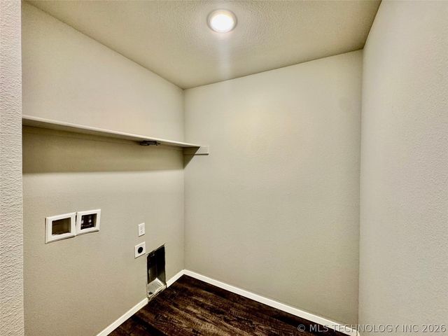 14236 N 73rd East Avenue, Collinsville, OK 74021