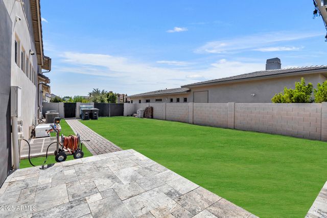 2652 E PELICAN Court, Gilbert, AZ 85297