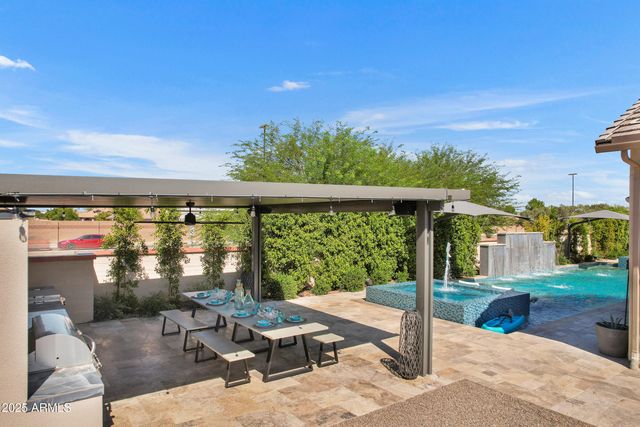 2652 E PELICAN Court, Gilbert, AZ 85297