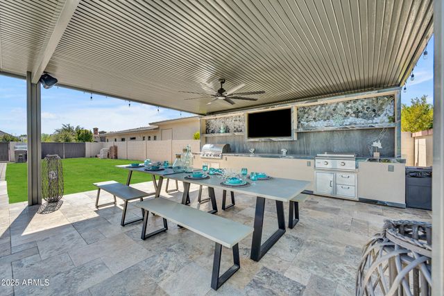 2652 E PELICAN Court, Gilbert, AZ 85297