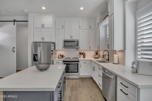 2652 E PELICAN Court, Gilbert, AZ 85297