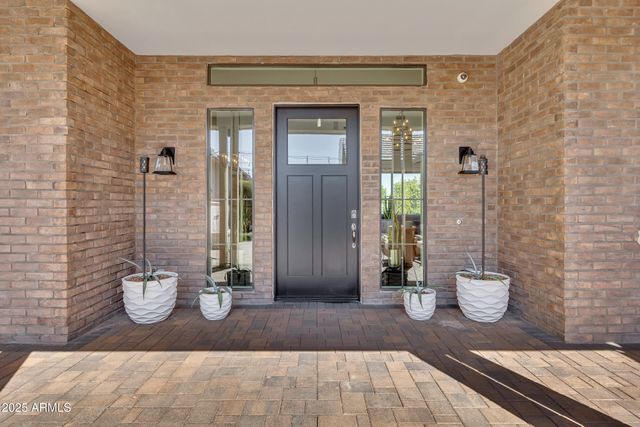 2652 E PELICAN Court, Gilbert, AZ 85297