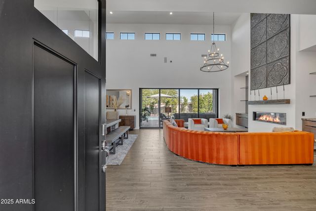 2652 E PELICAN Court, Gilbert, AZ 85297