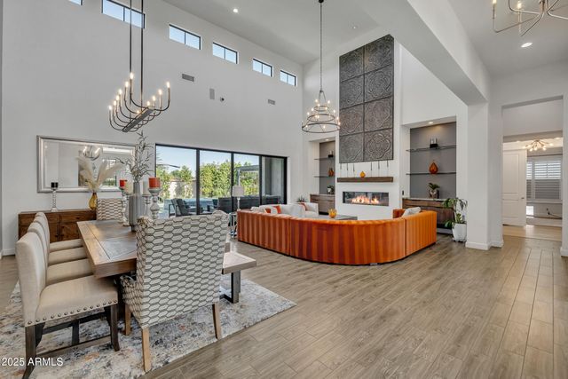 2652 E PELICAN Court, Gilbert, AZ 85297