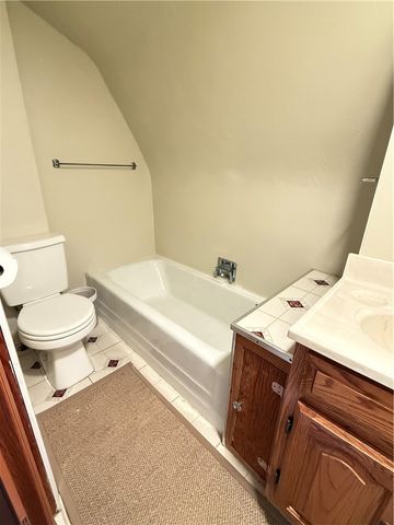 4126-4128 Everlawn St., West Mifflin, PA 15122