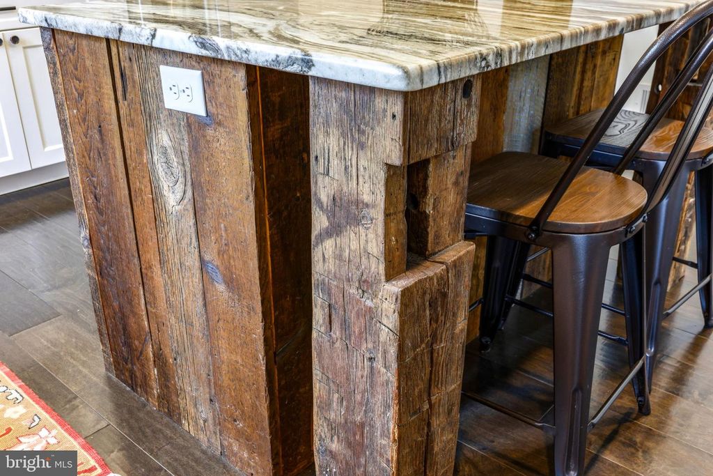 Image 23 of property listing at 4126 HEDGEHILL LN, Phoenix, MD 21131