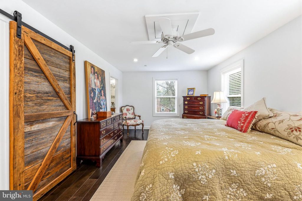 Image 28 of property listing at 4126 HEDGEHILL LN, Phoenix, MD 21131