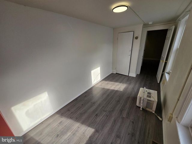 330 MOSS ST, Reading, PA 19604