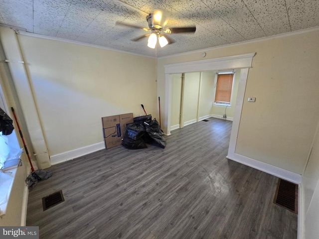 330 MOSS ST, Reading, PA 19604