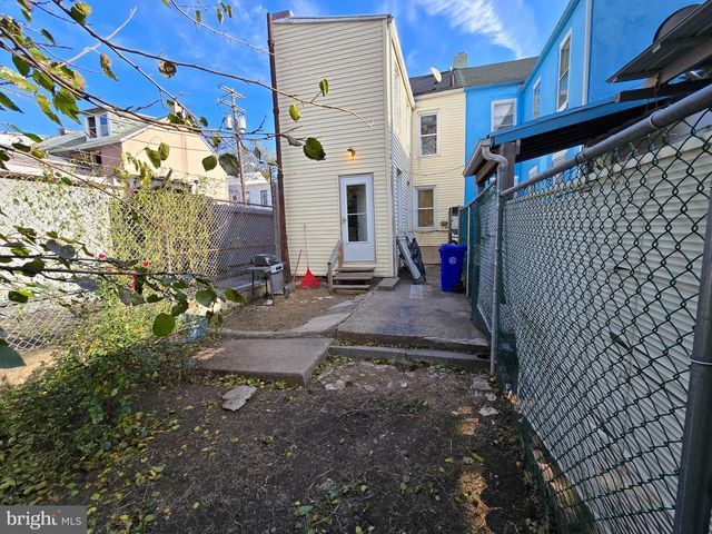 330 MOSS ST, Reading, PA 19604