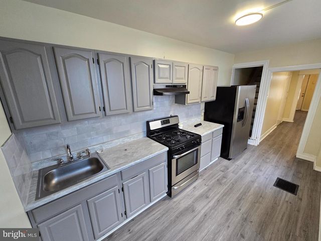 330 MOSS ST, Reading, PA 19604